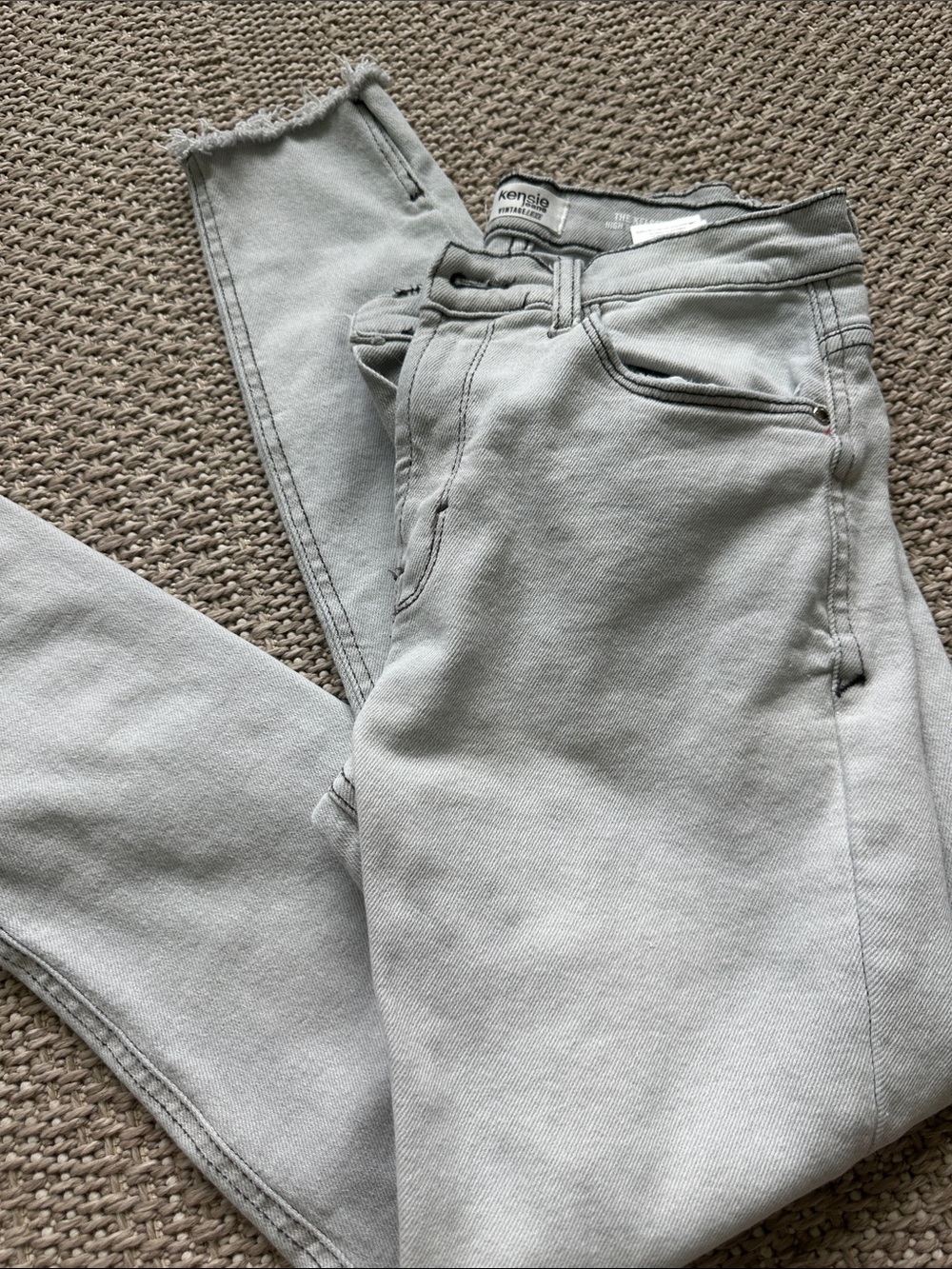 Kensie Pale Gray High-Rise Skinny Jeans